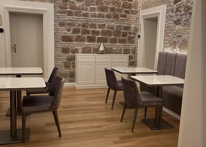 בית הארחה Martina 4*